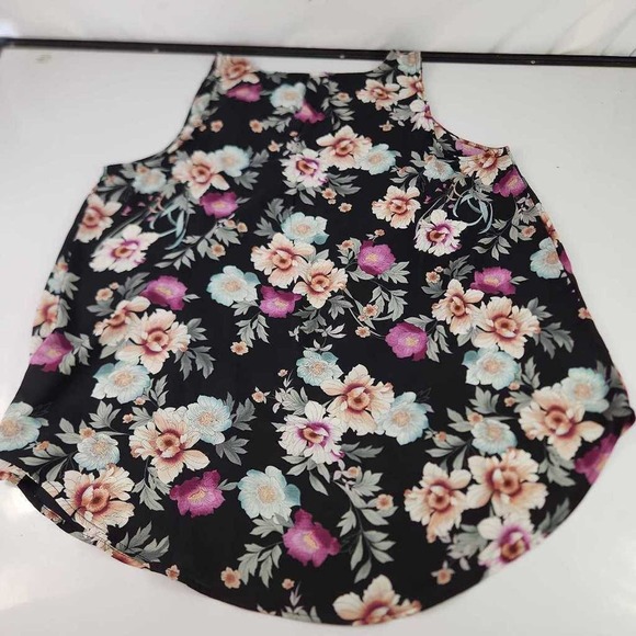 Torrid Womens Georgette Single Pleat Tunic Top Black Floral Sleeveless Plus 1X - Picture 3 of 5